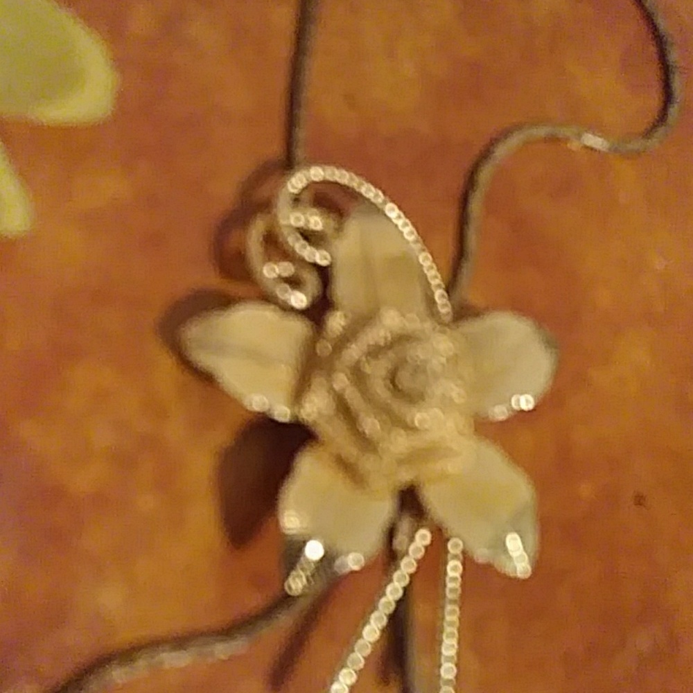 VINTAGE GOLD πΉ ROSE NECKLACE - Picture 5 of 6